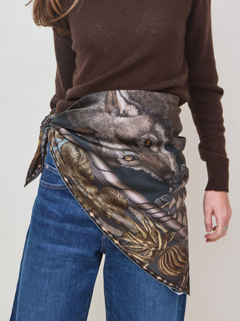 Wolf You Feed, 90cm silk, gunmetal