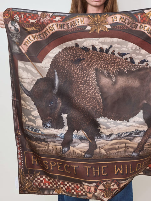 Secrets of the Bison, 90cm silk, saguine