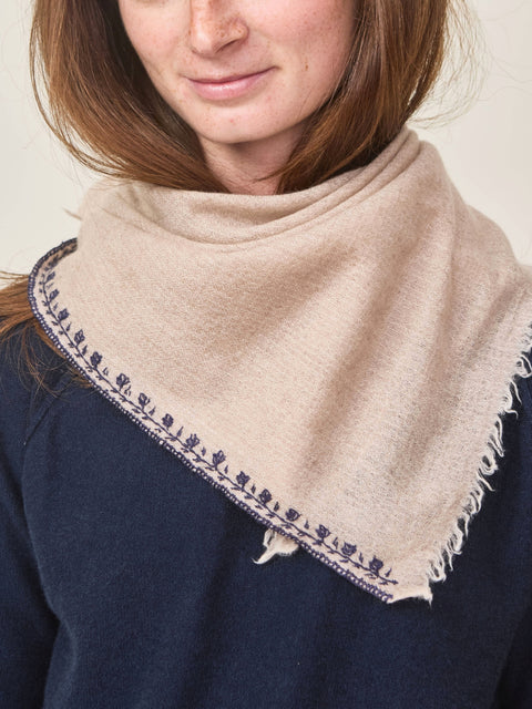 Ida Foulard No. 792, Paper