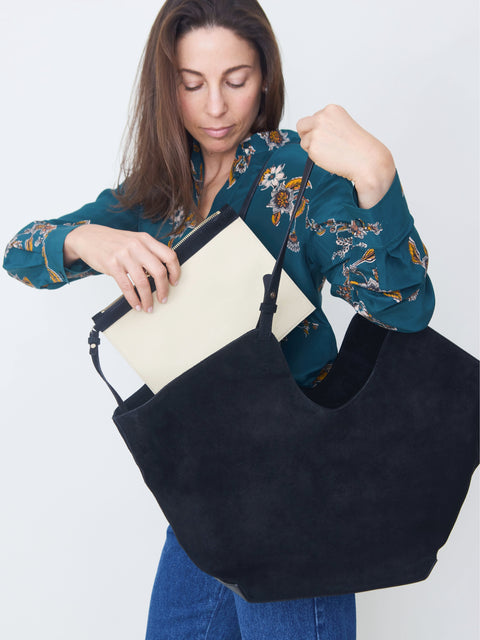Dahlia, black suede