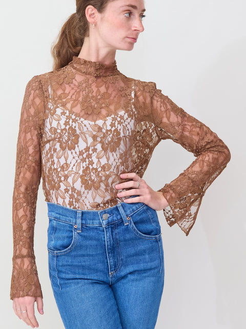 Meena, Dark Camel