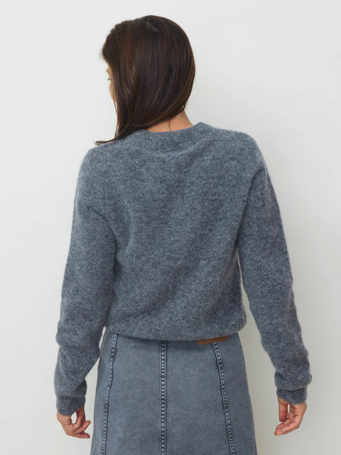 Chanya, Thunder Grey Pearls