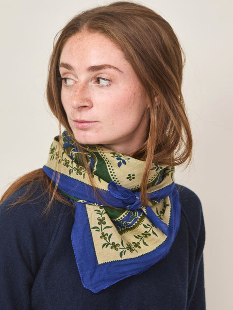 Roseraie Foulard No. 796, British Green