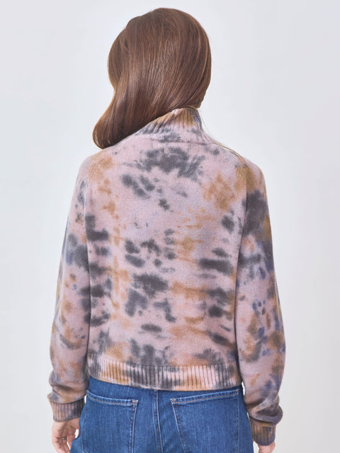 Poet Turtleneck, faubourg