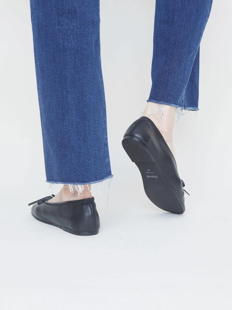 Blaise, black