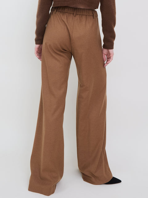 Piedro, Camel
