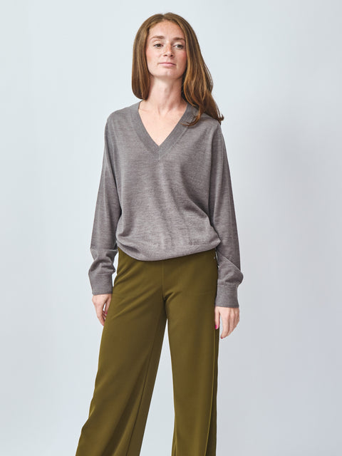 V-Neck Pullover, Fresh Pepper