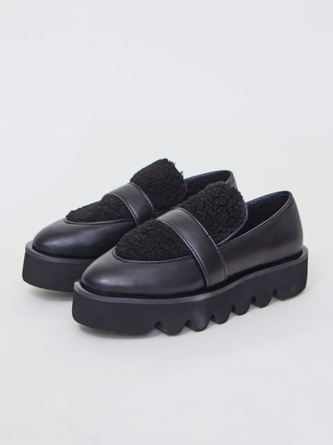 Furry Lugg Loafer, black