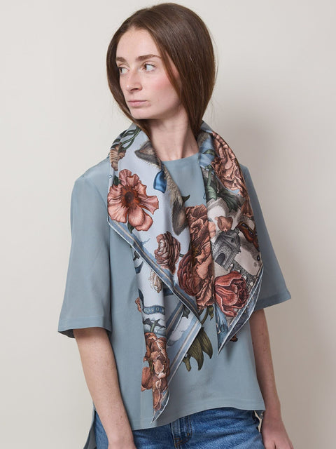 Ring a Ring O'Roses, 90cm silk, glacier/ballet