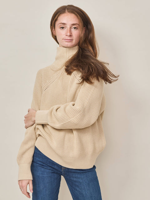 Lauren, vintage oat