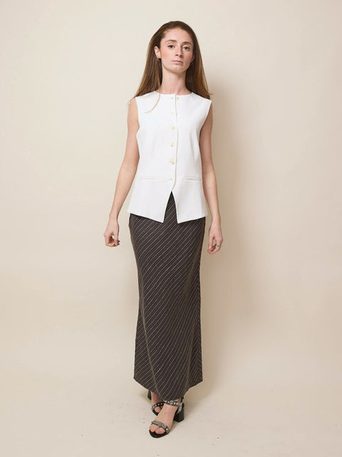 Saruma Vest, Egret
