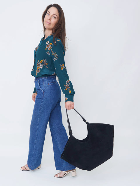 Dahlia, black suede