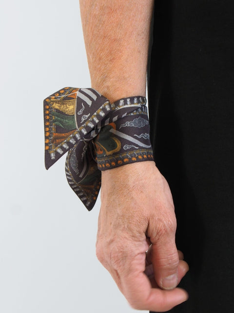 The Wind Horse, Small Ribbon, Coal