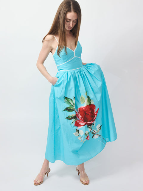 and it has pockets