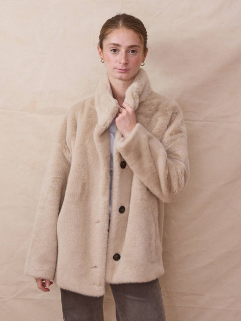 Venus Coat, Natural