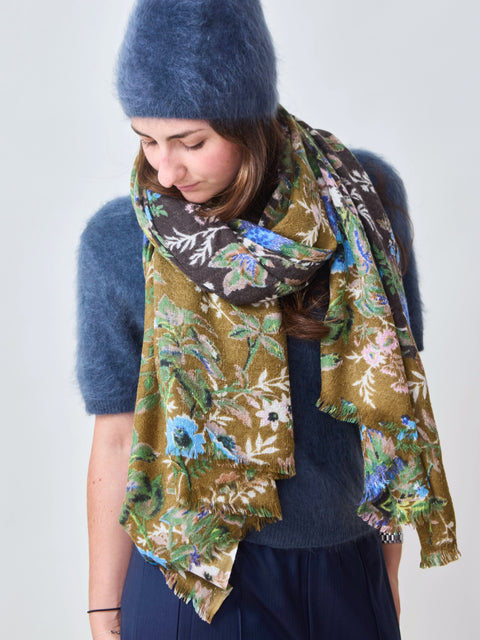 Fleur Shawl, black olive