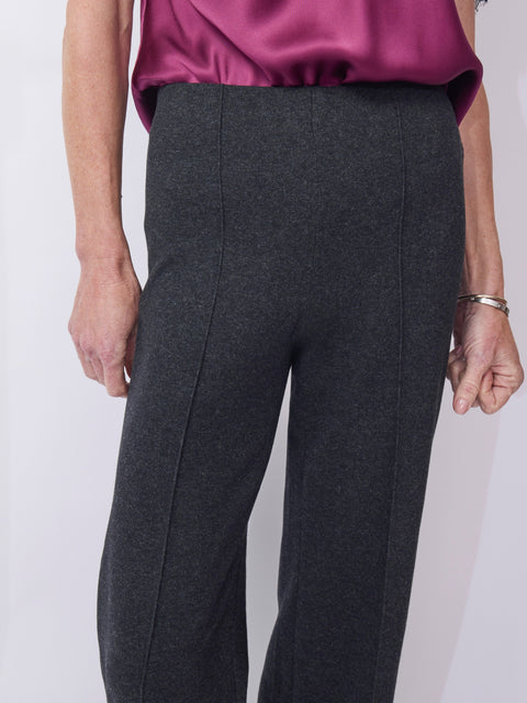 Elaine, asphalt fluid flannel