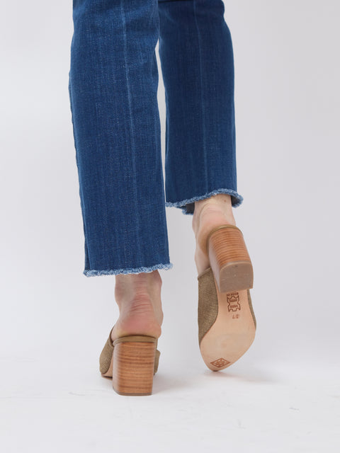 Darla, Latte Jute