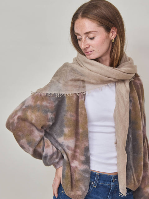 Whisper Cashmere Poet Square, sand