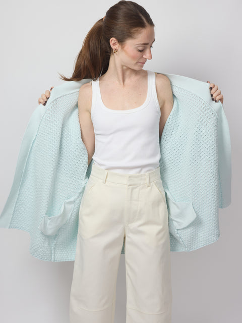 Cosmo, off white