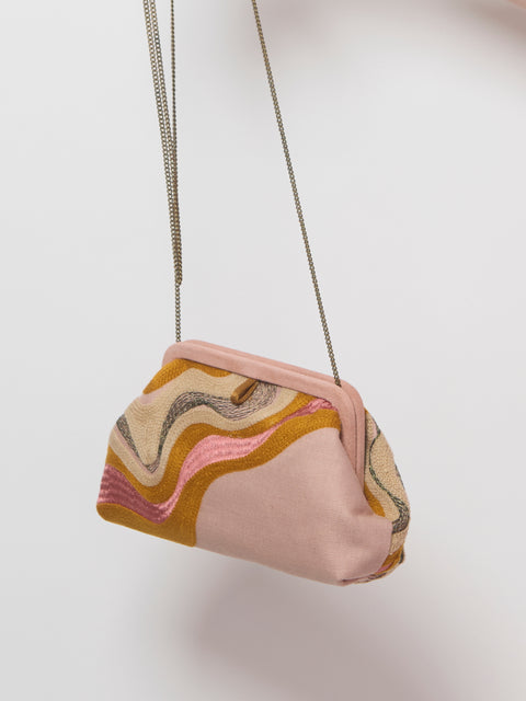 Liette, embroidered wave
