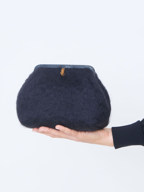Susan, Black Mohair