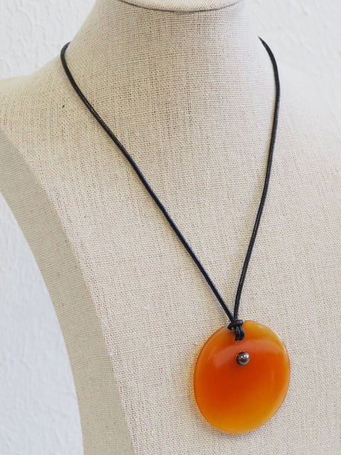 Luna Pendant, carnelian/black pearl