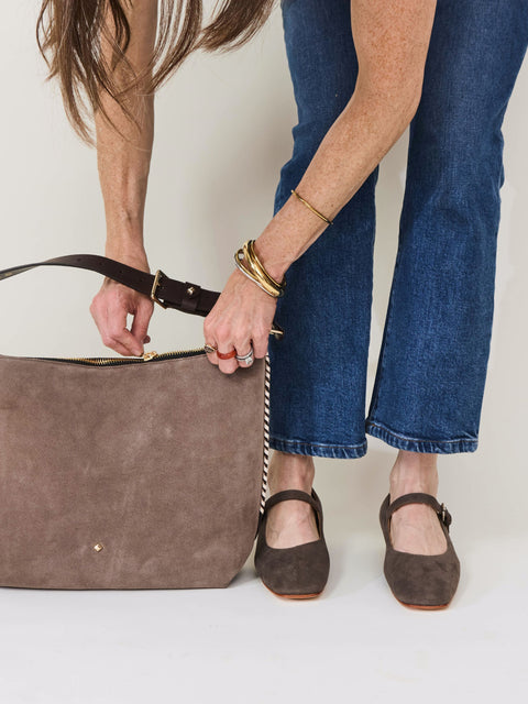 Stella, ash suede