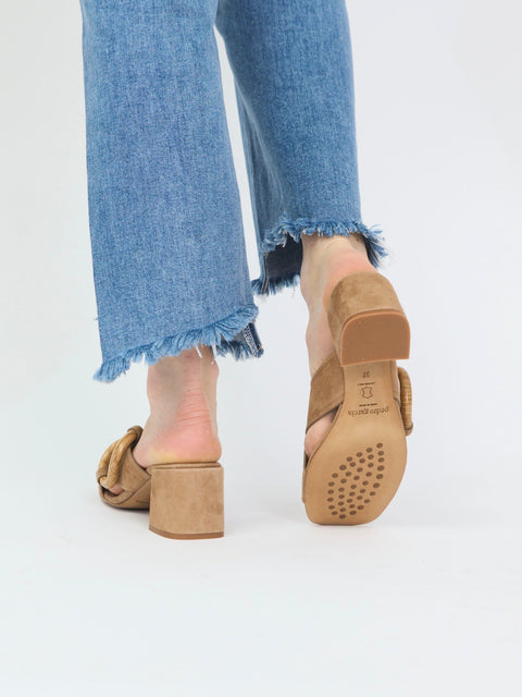 Uxia, Beige Suede