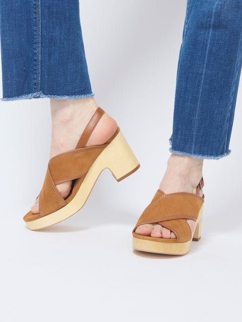 Avery Platform, chestnut