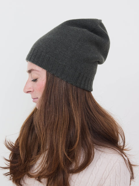 Reversible Cashmere Beanie, fourreau/swamp