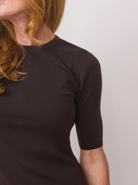 Round Neck Ribbed S/S, mélasse