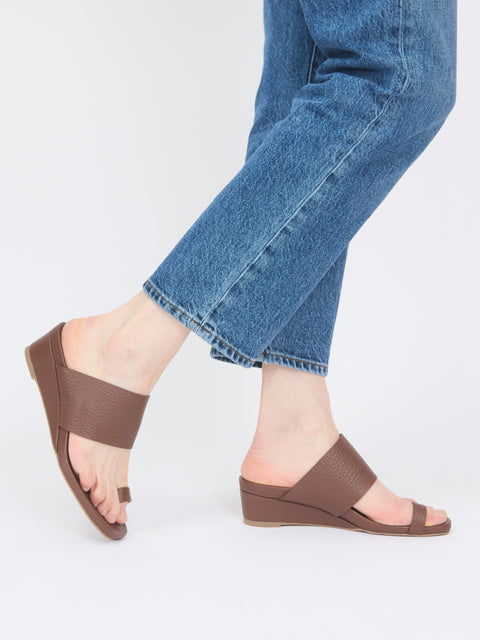 Weilis, Chestnut Cervo