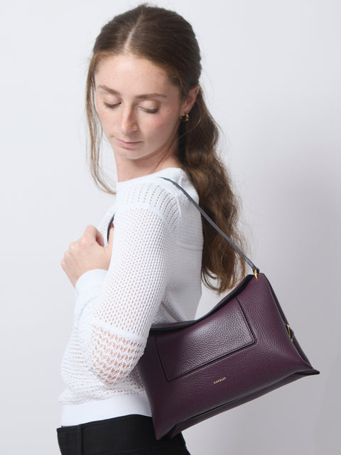 Penelope Slouch, Aubergine Crust