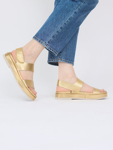 Jamili, Gold