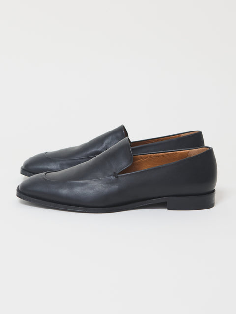 Justine, black