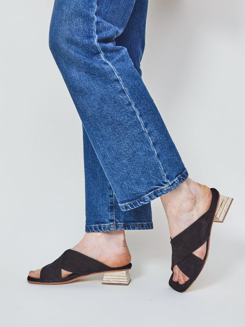 Sasha, coal suede
