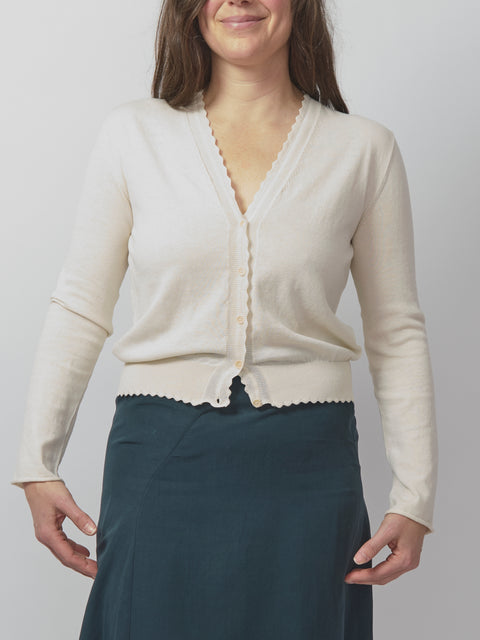 Cotton Cardigan, v-neck/scalloped edge, natural