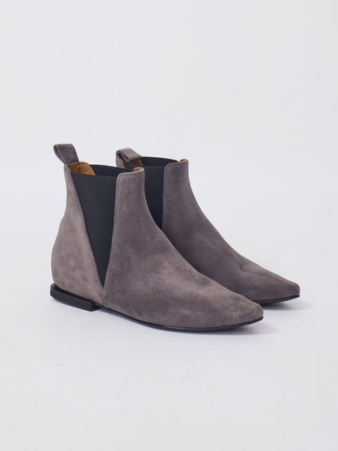 Smoke Show Chelsea Boot, Grey Suede