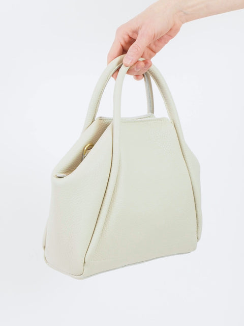 Taya Tote, Lamb