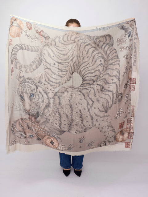 Zouyu, Cry the Deer, 135cm silk/wool, Clay/Bone