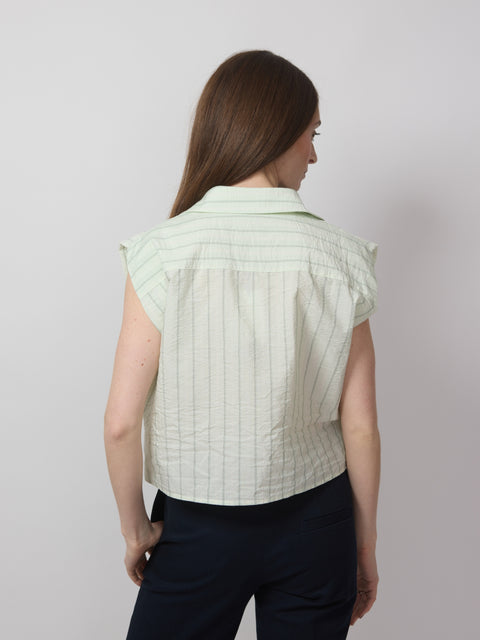 Lucky, pale green stripe