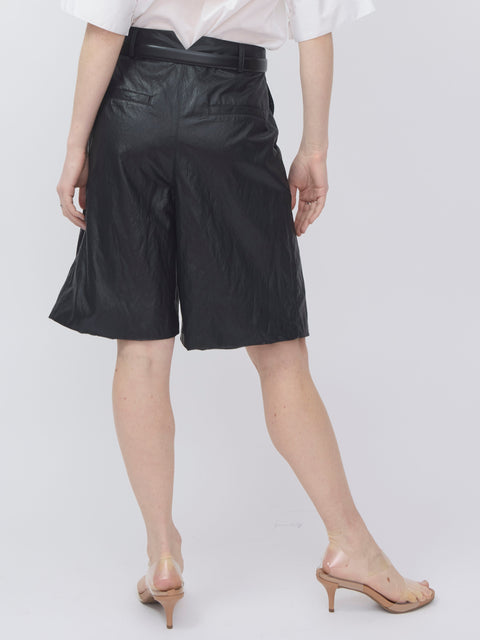 Ines Short, black