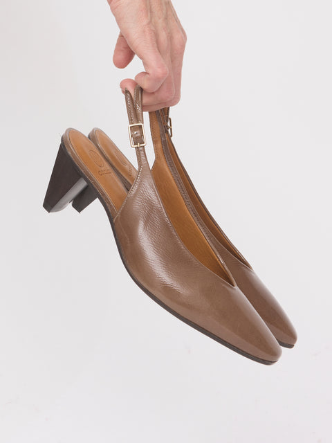 Sontag Slingback, crinkled patent