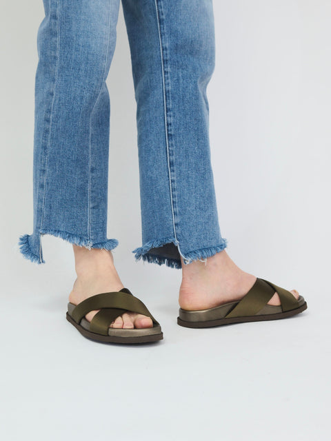 Daliana, olivade satin