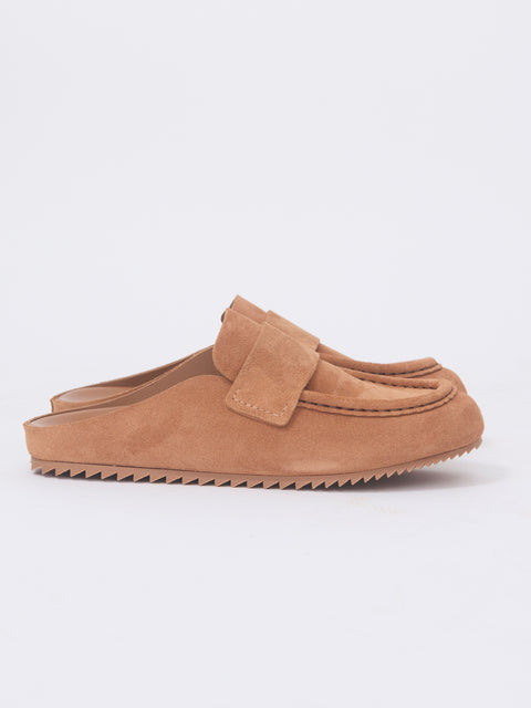 Bilma Mule, Adobe