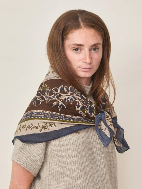 Roseraie Foulard No. 796, Slate Grey