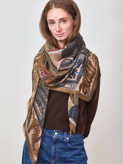 Scrimshaw Skeleton, 135cm wool/silk, caramel