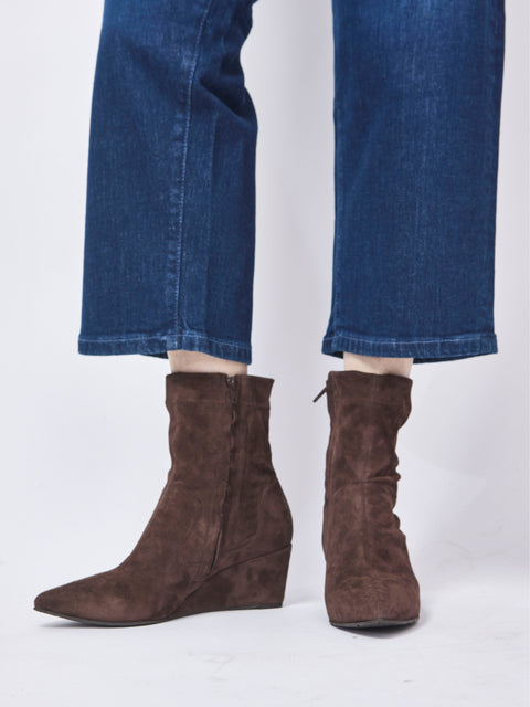 Onira Stretch Suede, Brown