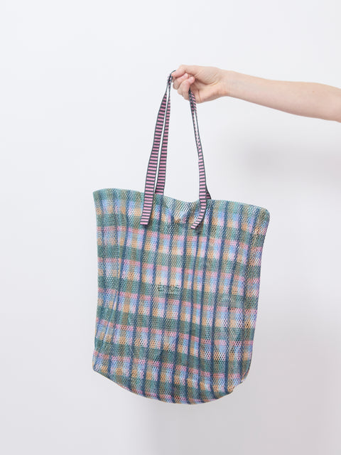 Grande 90s Dream Tote, pink plaid